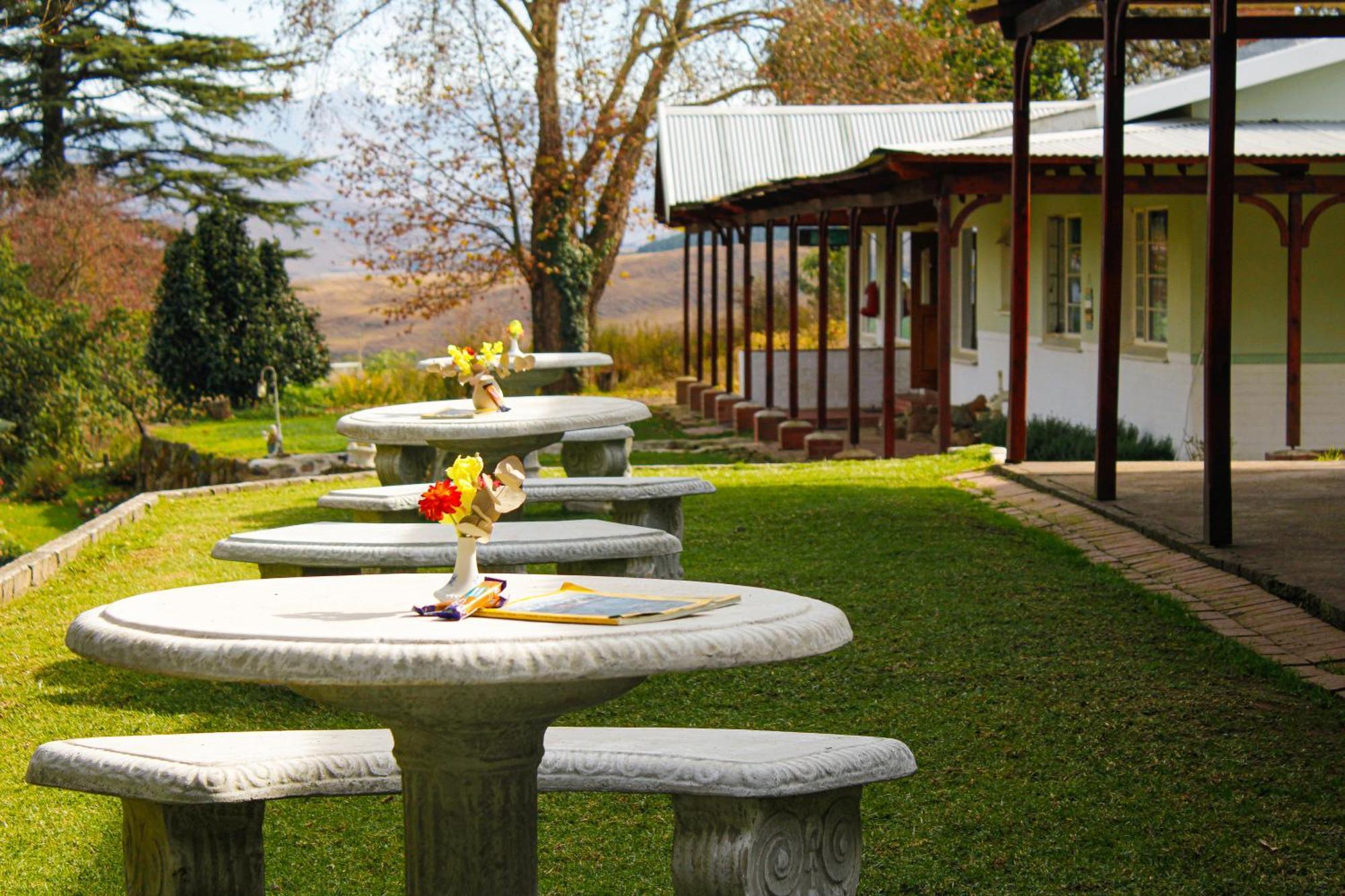 Tumble In Bed & Breakfast Underberg Exterior photo